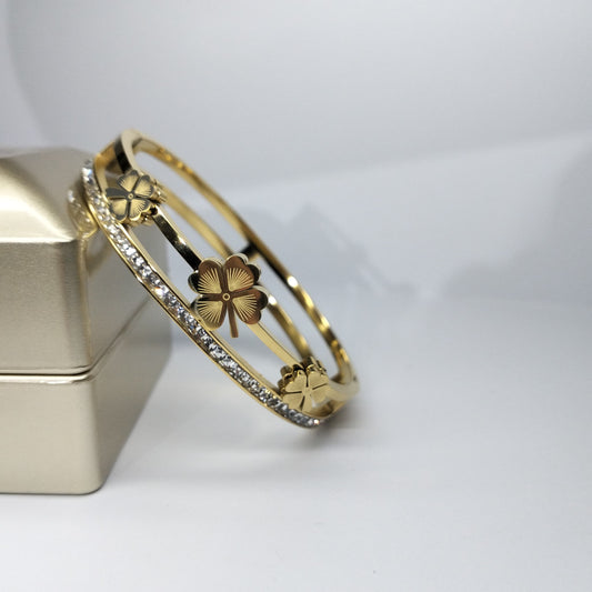 Crystal Clover Cuff